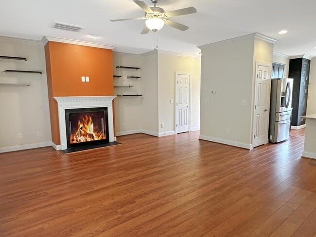 Building Photo - 56 Nandina Dr