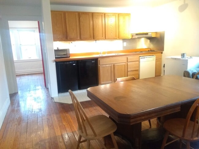 Kitchen - 523 W Beaver Ave