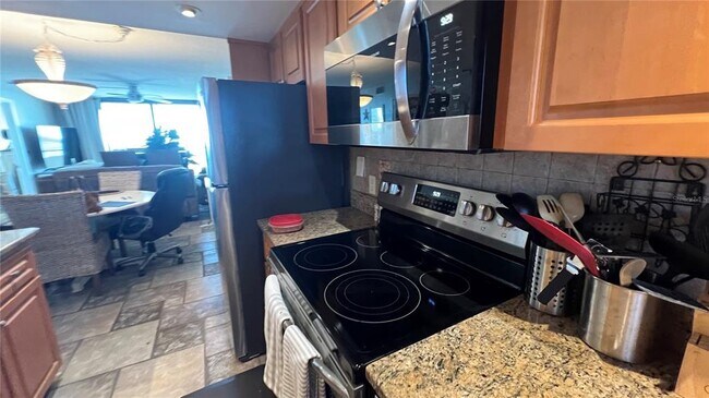 5915 Sea Ranch Dr Unit 406W Hudson - 5915 Sea Ranch Dr Unit 406w Hudson Fl Building Photo