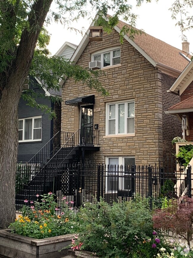 Building Photo - 2532 W Haddon Ave