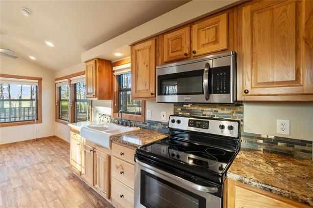 Foto del edificio - 6801 Fm 1616