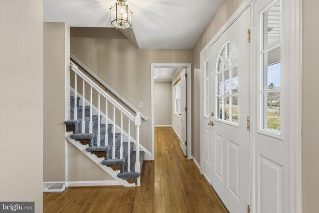 Foto del edificio - 2713 Wesleyan Dr