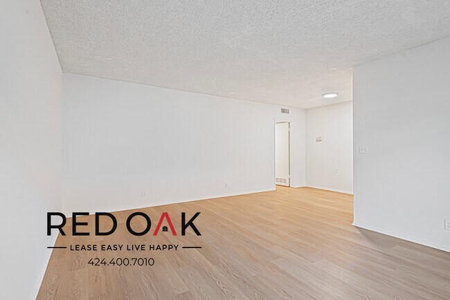 Foto del edificio - 7071 Hawthorn Ave
