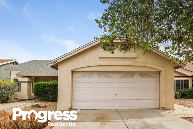 Building Photo - 10249 W Orange Dr