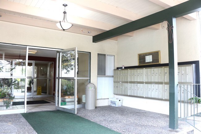 Foto del edificio - 1 br, 1 bath Condo - 564 Central Avenue #223