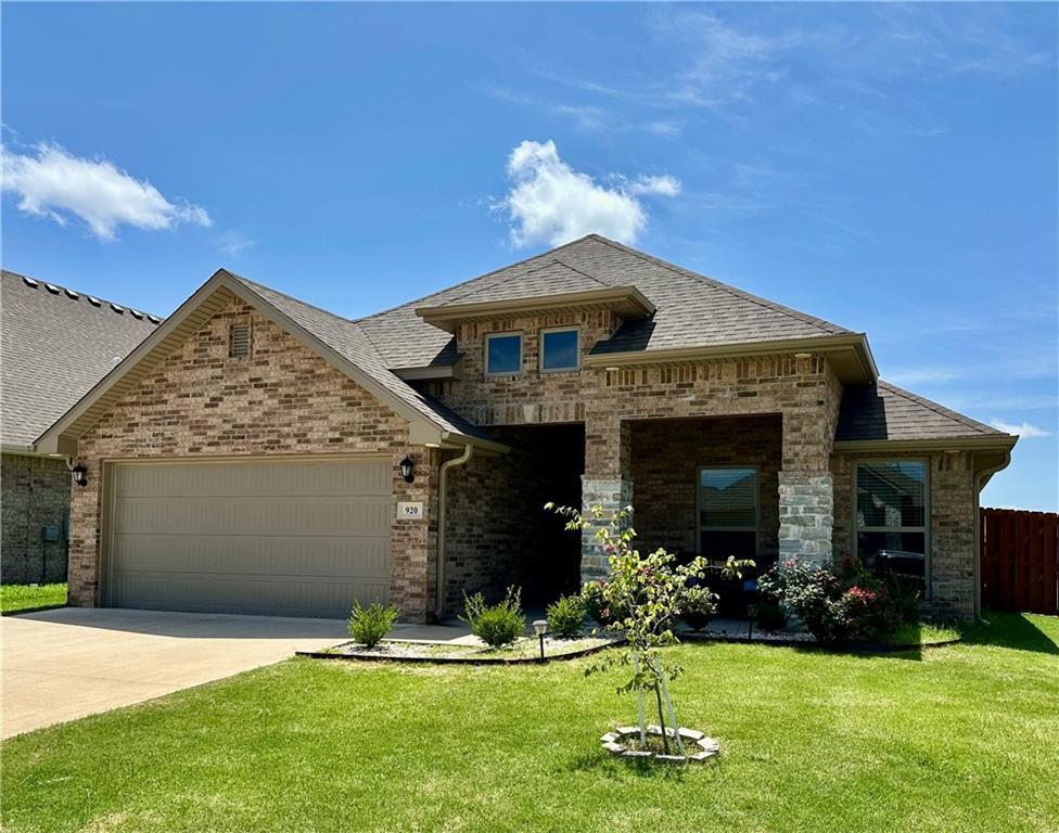 Foto principal - 920 Sundance Ln