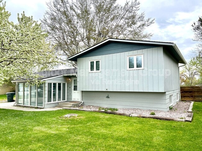 Building Photo - 161 Wedgewood Ln