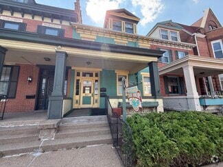 Building Photo - 411 Bluff St
