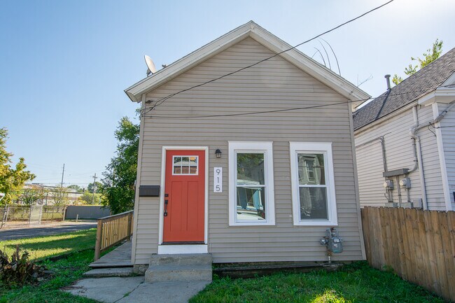 Building Photo - 915 S Shelby St