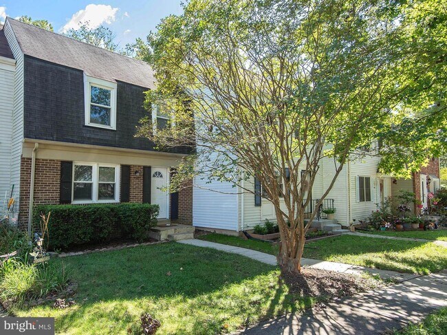 Building Photo - 3143 Ellenwood Dr