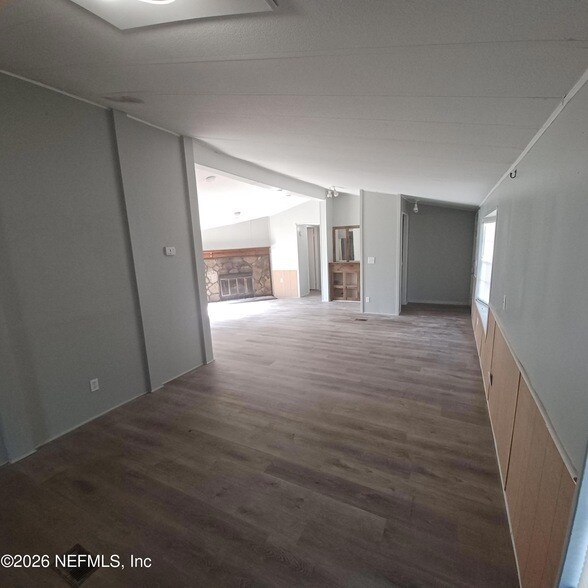 Foto del edificio - 10262 Roadway Dr