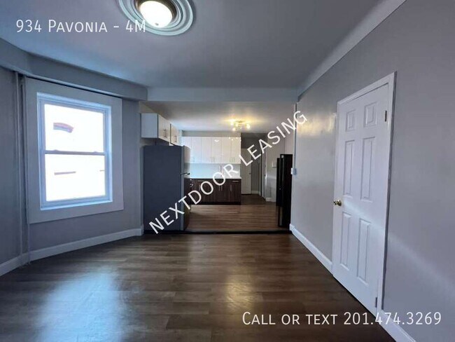 Foto del edificio - 934 Pavonia-4M