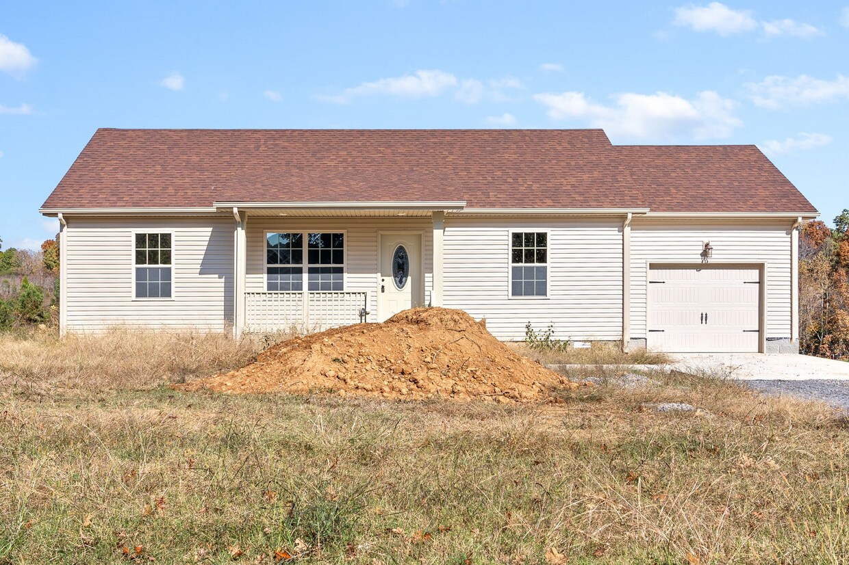 829 Southside Rd, Cunningham, TN 37052 House Rental in Cunningham, TN