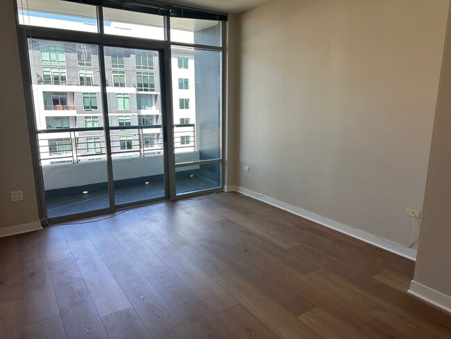 Foto del edificio - 1 Bedroom on the 16th Floor at Acqua Vista...