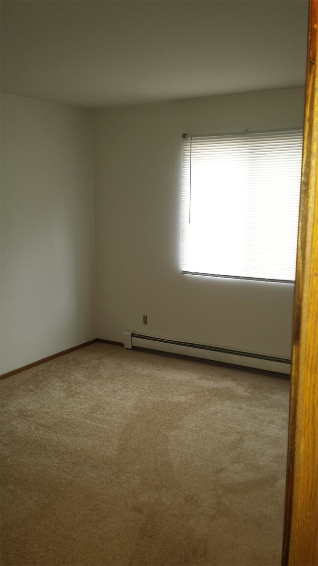 Building Photo - 3254 S 108th St