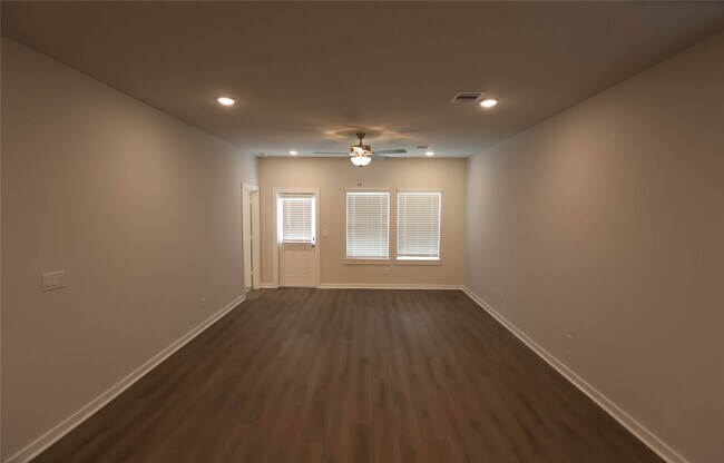 Foto del edificio - 8603 Blueberry Ash St