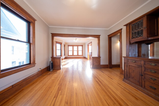 Foto del edificio - 507 W 33rd St