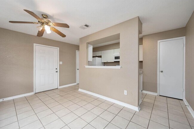 Foto del edificio - 4620 W Orange St