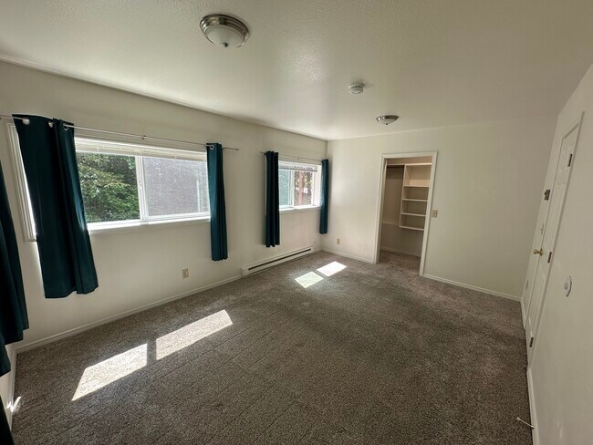 Foto del edificio - 1229 Black Bear Rd