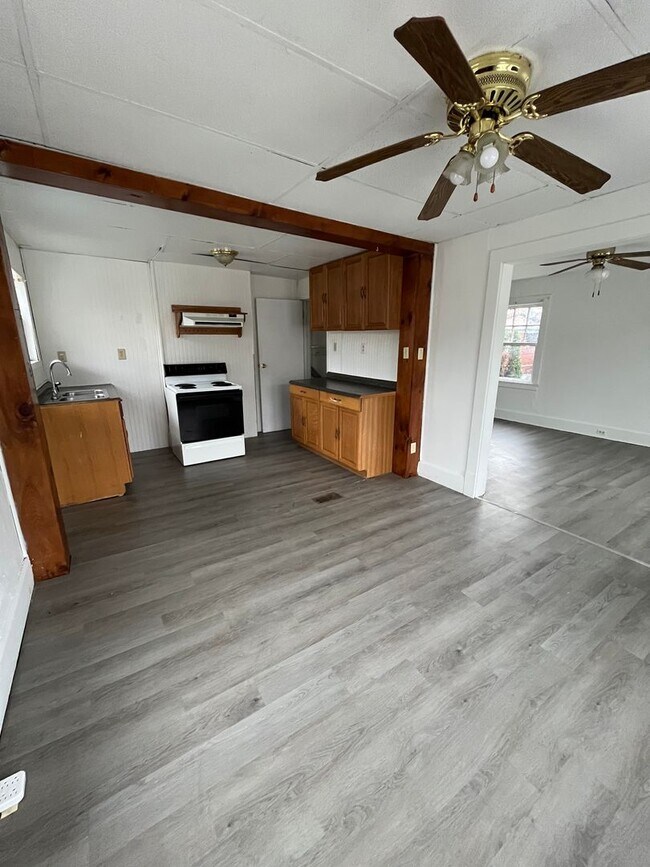 Foto del edificio - Two Bedroom Townhouse