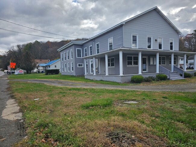 Foto del edificio - 464 Main St