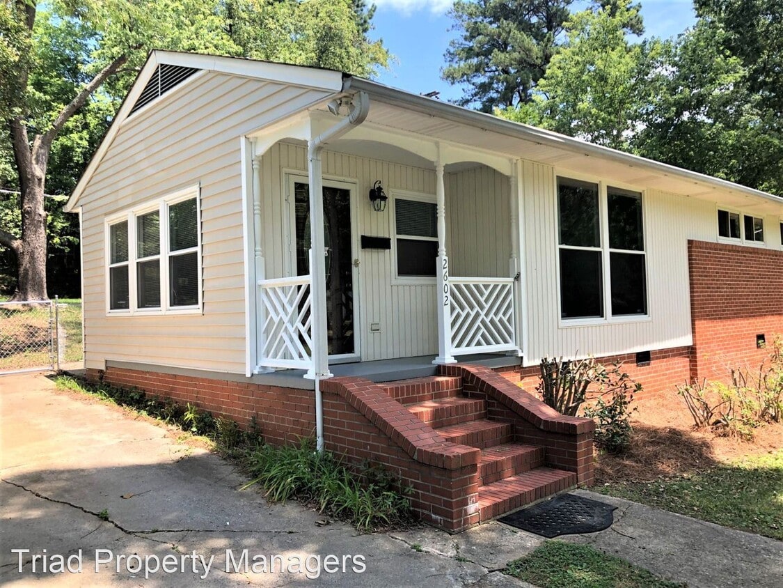 Foto principal - 3 br, 1 bath House - 2602 Overbrook Dr.