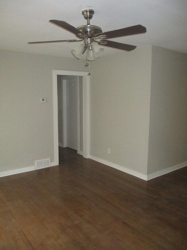 Foto del edificio - 4616 NW 16th St