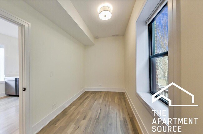 Foto del edificio - 2553 W Hirsch St