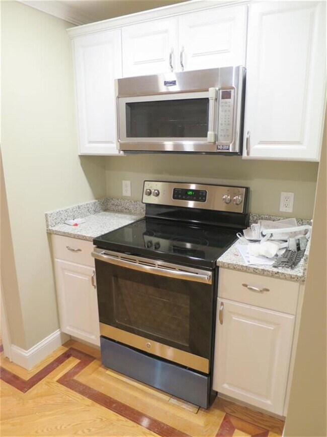 Building Photo - 89 Sciarappa St