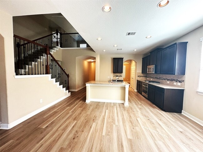 Building Photo - 22523 Birch Ridge Meadow Dr