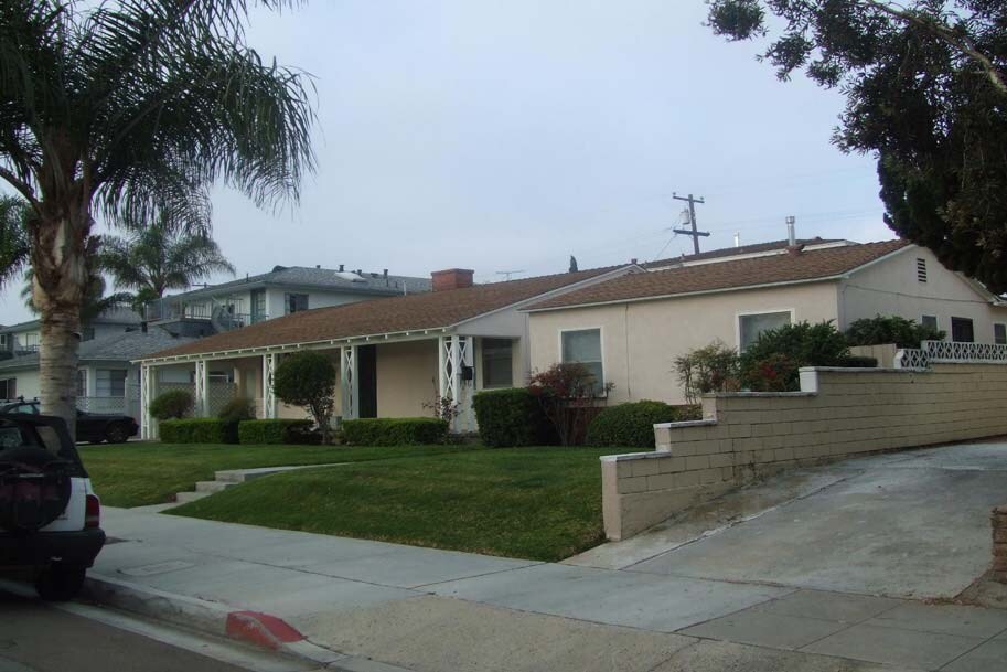 Building Photo - Yosemite Apartments