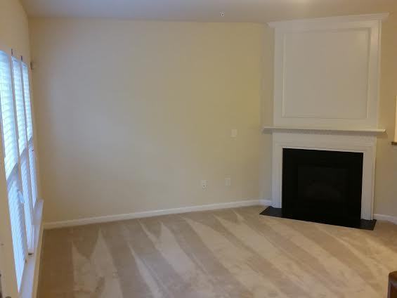 Building Photo - Wonderful 3BR/2.5BA town home in popular H...