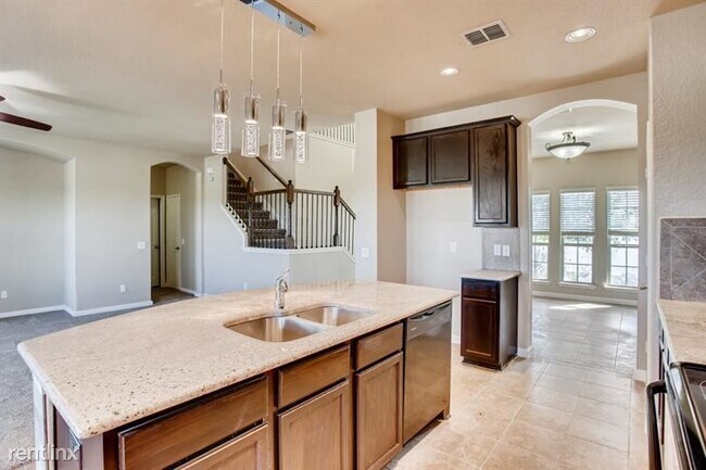 Building Photo - 4 br, 3 bath House - 721 Great Cloud Dr
