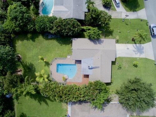 Building Photo - 4770 Holly Dr