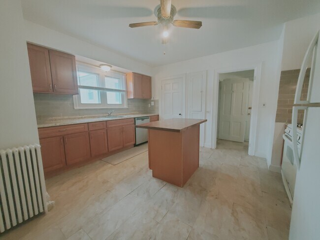 Foto del edificio - 32 Columbus Ave