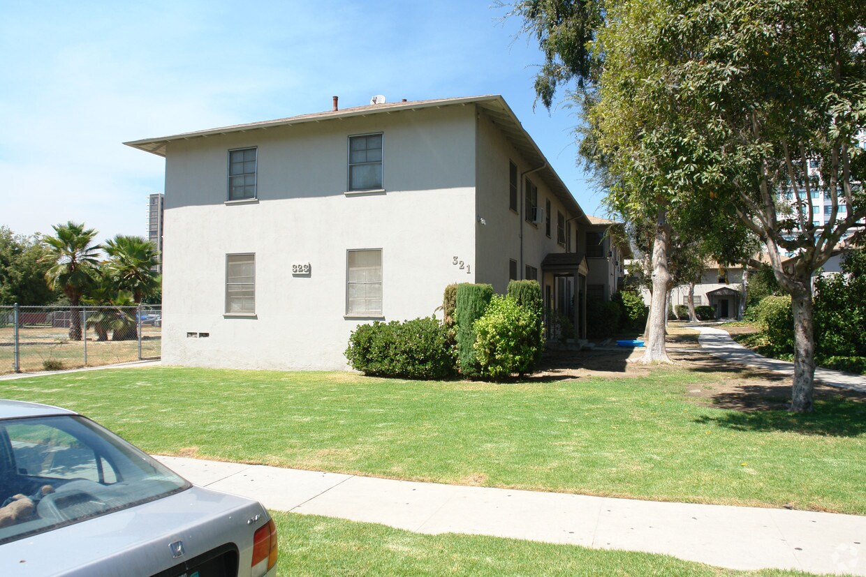 Building Photo - 321 W Doran St