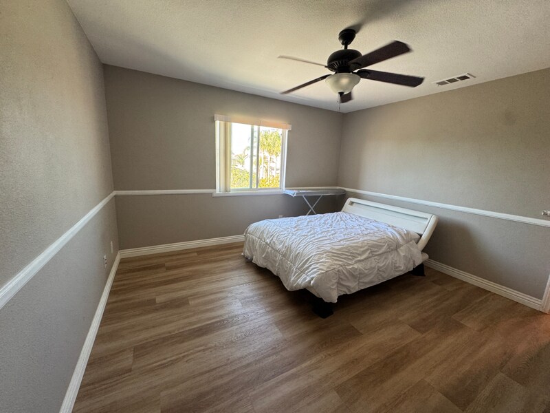 Foto principal - 13895 Peach Grove Ln