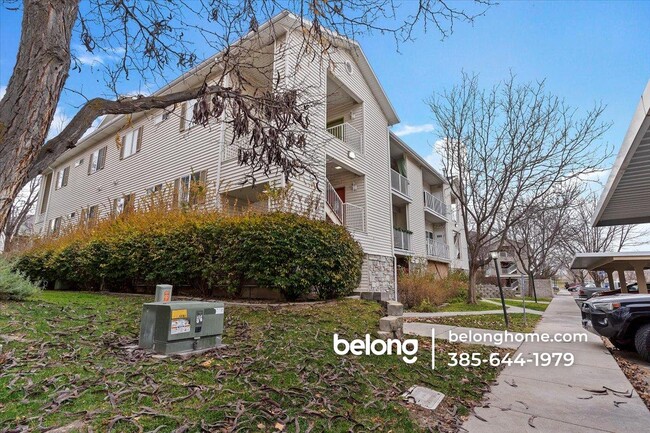 Building Photo - 3827 S Big River Wy