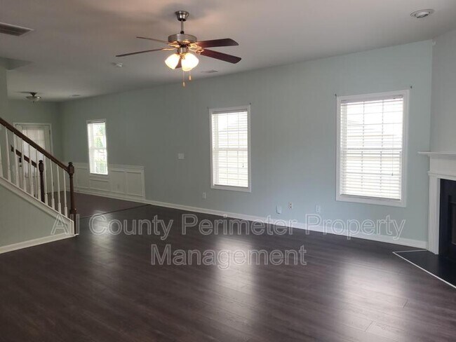 Building Photo - 3790 Lakeside Walk Dr