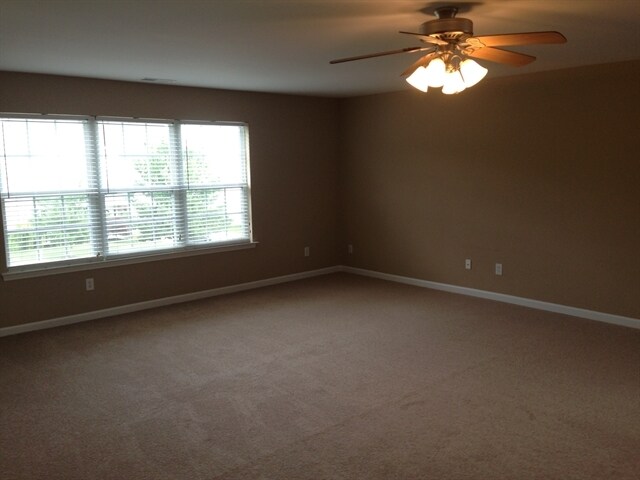 Foto del edificio - 244 Royalton Rd