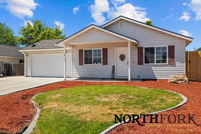 Building Photo - Quaint Nampa Home with RV/Boat Parking