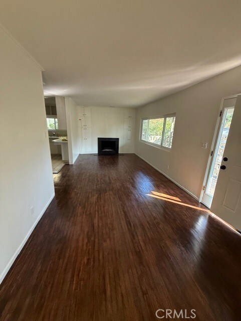 Foto del edificio - 2707 Locksley Pl
