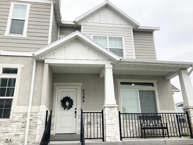 Building Photo - 4284 Bromwell Ct