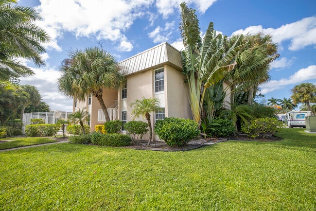 Building Photo - 2BR- 5116