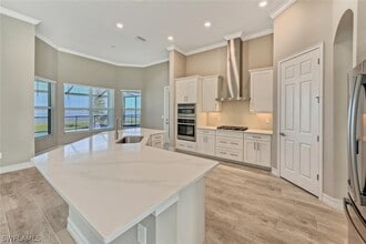 Building Photo - 15050 Blue Bay Cir