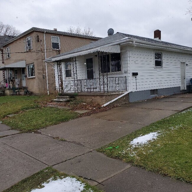 Foto del edificio - 3BDRM HOUSE FOR RENT