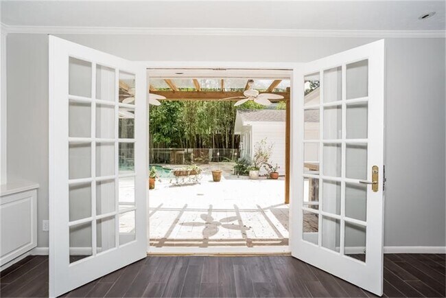 Foto del edificio - 4503 Bryn Mawr Ln