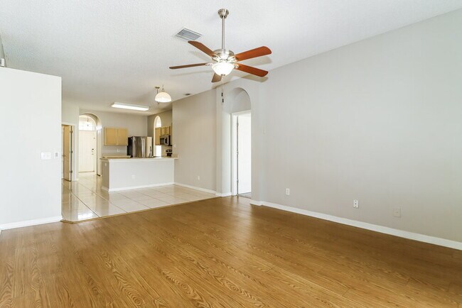 Building Photo - 1231 Loretto Cir