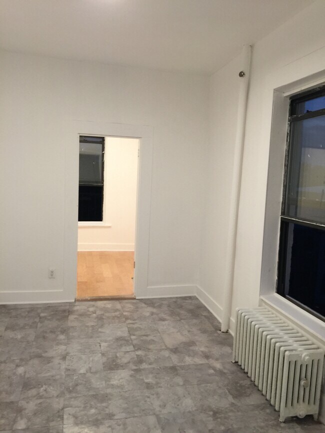next to back bedroom bedroom - 546 46th St