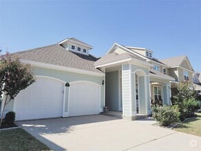 Building Photo - 9168 Blackstone Dr